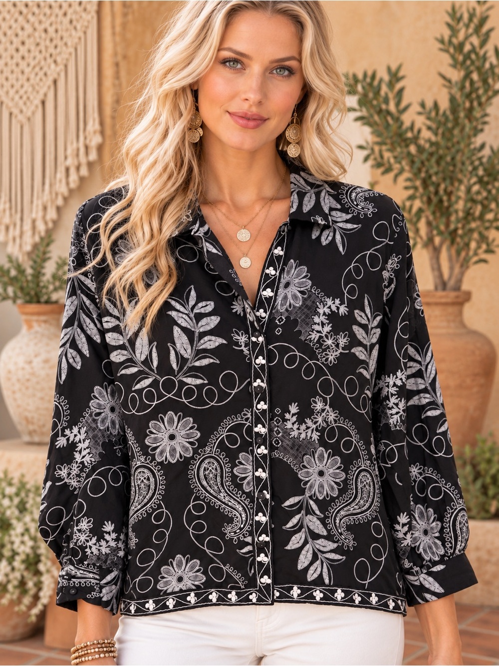 Johnny Was Black and White Floral Button-Down Shirt Size Medium